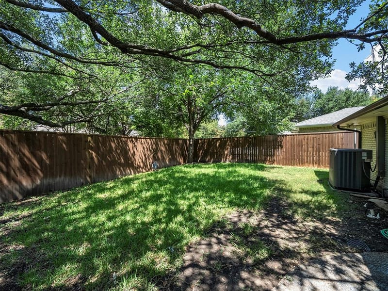 3115 Walnut Hill Lane, Dallas TX 75229 - Photo 33
