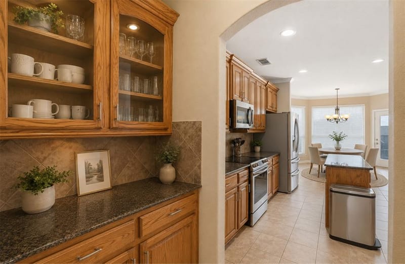 328 Tioga Street, Burleson TX 76028 - Photo 8