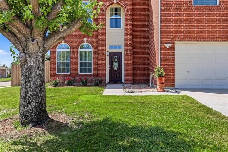 8012 Clear River Lane, Denton TX 76210 - Photo 2