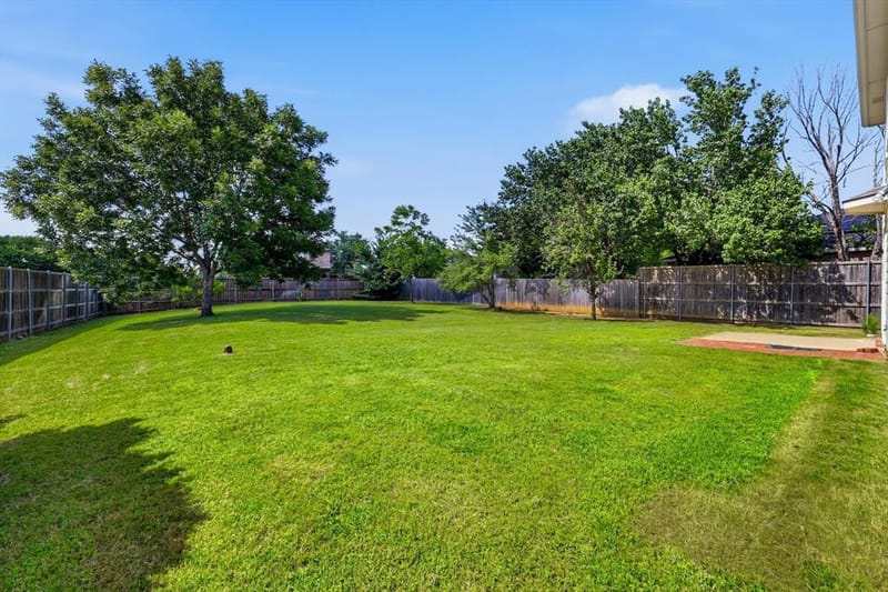8012 Clear River Lane, Denton TX 76210 - Photo 32