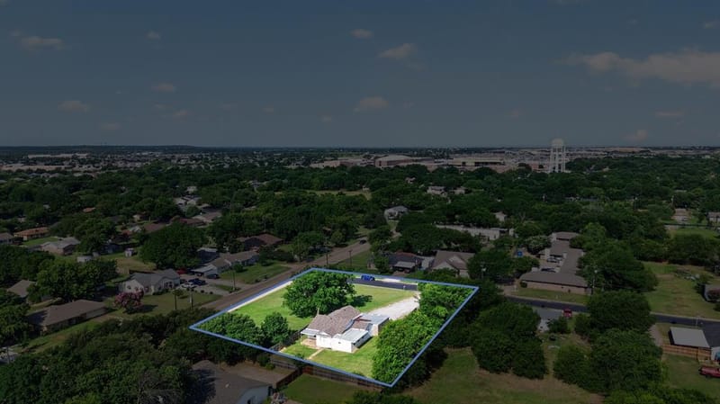 620 W Main Street, Crowley TX 76036 - Photo 2