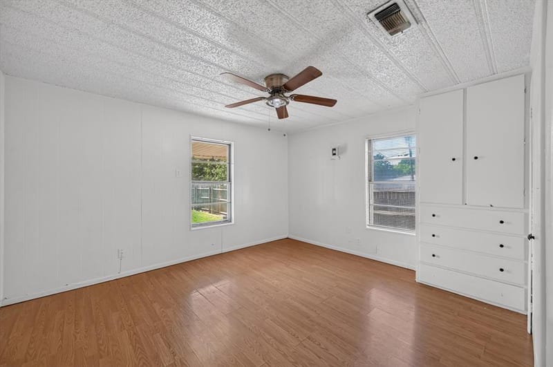 620 W Main Street, Crowley TX 76036 - Photo 13