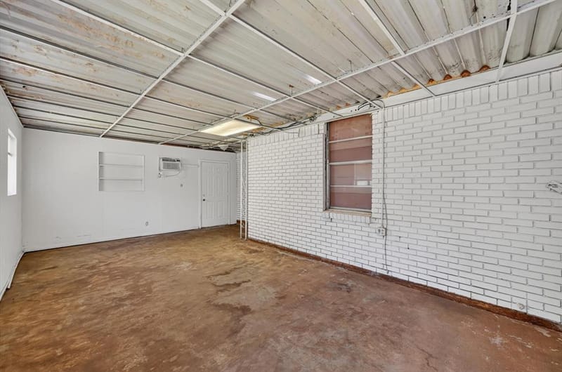 620 W Main Street, Crowley TX 76036 - Photo 20