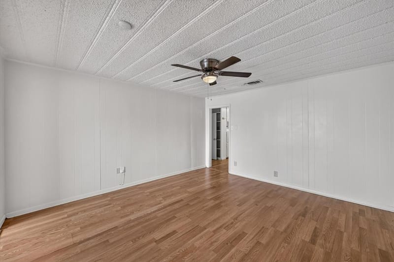 620 W Main Street, Crowley TX 76036 - Photo 10