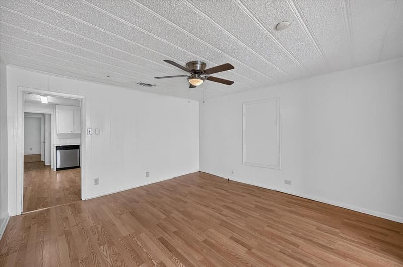 620 W Main Street, Crowley TX 76036 - Photo 15
