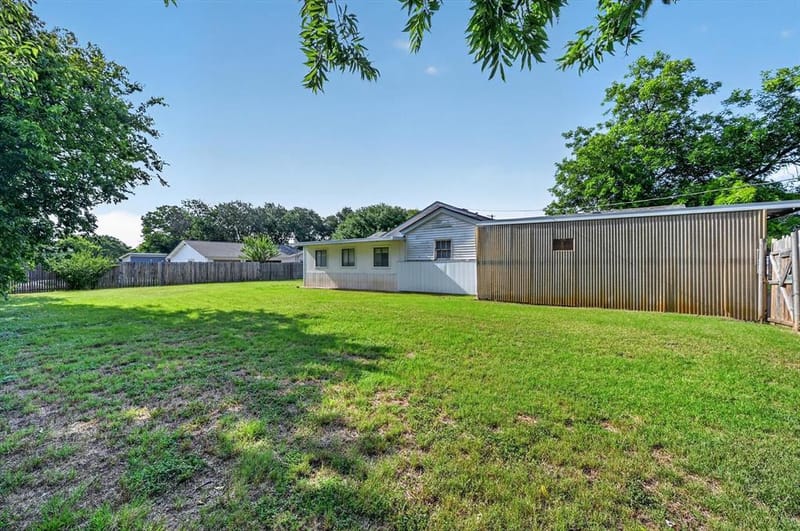 620 W Main Street, Crowley TX 76036 - Photo 29