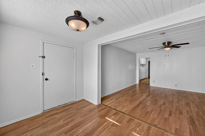 620 W Main Street, Crowley TX 76036 - Photo 8