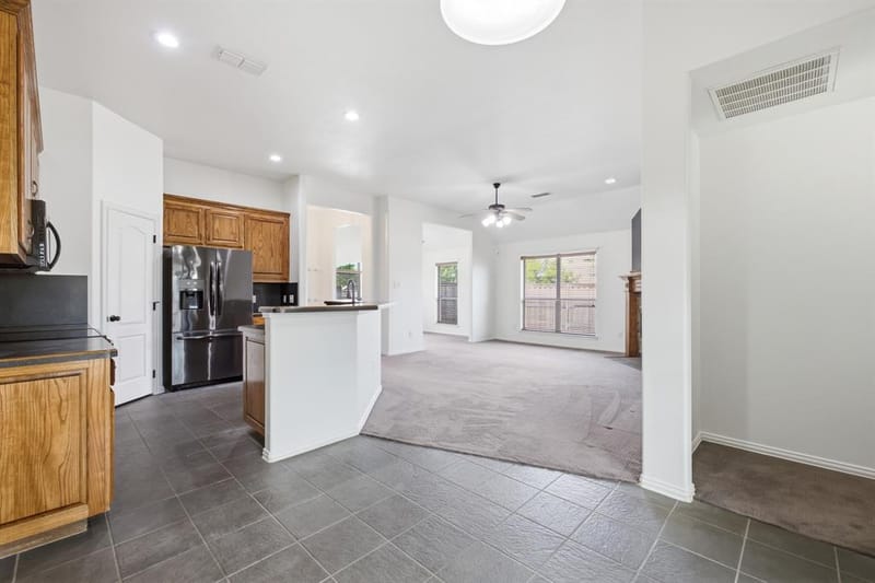 9101 Autumn Falls Drive, Fort Worth TX 76118 - Photo 18