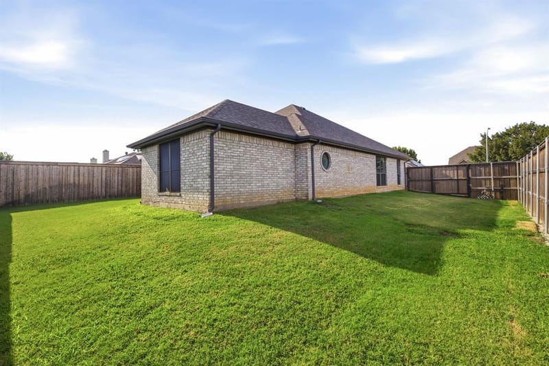 9101 Autumn Falls Drive, Fort Worth TX 76118 - Photo 31