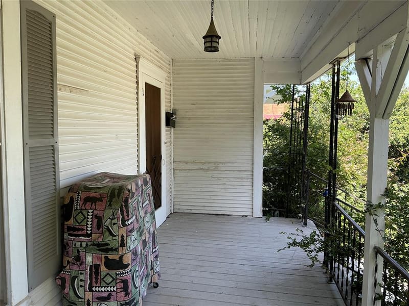 300 E Grand Avenue, Comanche TX 76442 - Photo 5
