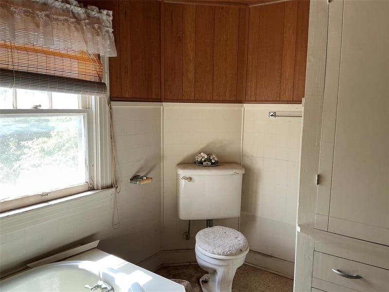 300 E Grand Avenue, Comanche TX 76442 - Photo 20