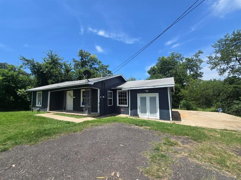 1021 Mulberry Street, Sulphur Springs TX 75482 - Photo 5