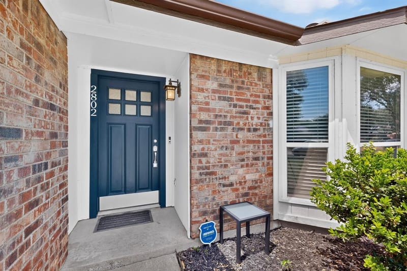 2802 Green Oaks Drive, Garland TX 75040 - Photo 3