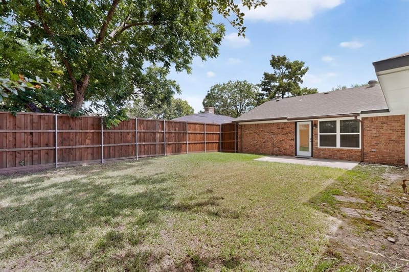 2802 Green Oaks Drive, Garland TX 75040 - Photo 33