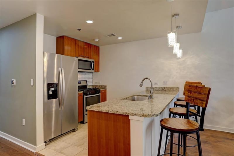 1200 Main Street # 2408, Dallas TX 75202 - Photo 2