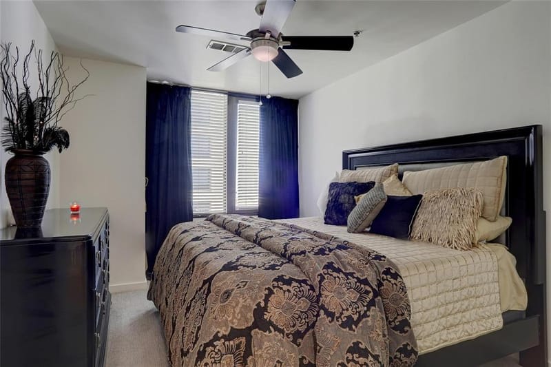 1200 Main Street # 2408, Dallas TX 75202 - Photo 9