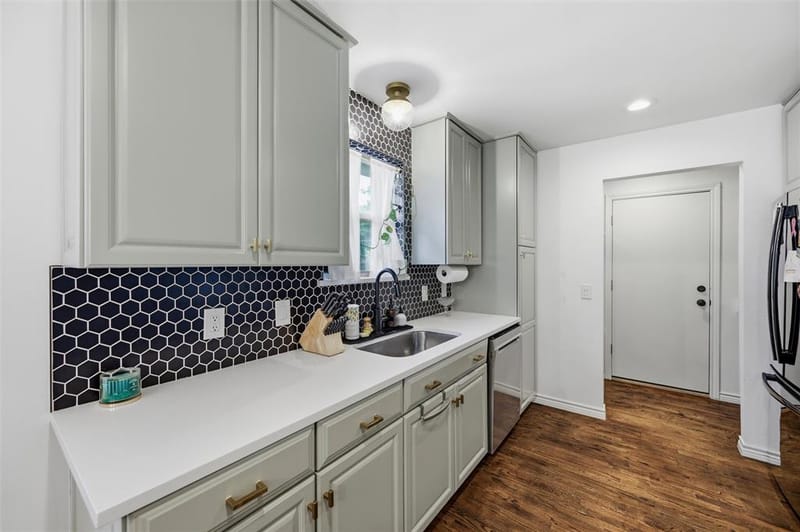 2536 Saint Francis Avenue, Dallas TX 75228 - Photo 15