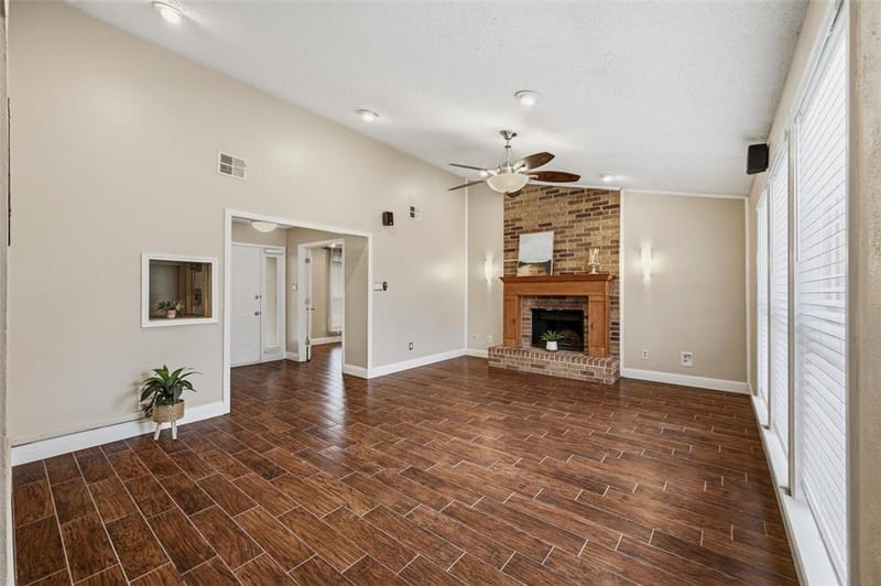 2713 Riviera Drive, Garland TX 75040 - Photo 5