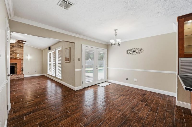 2713 Riviera Drive, Garland TX 75040 - Photo 10