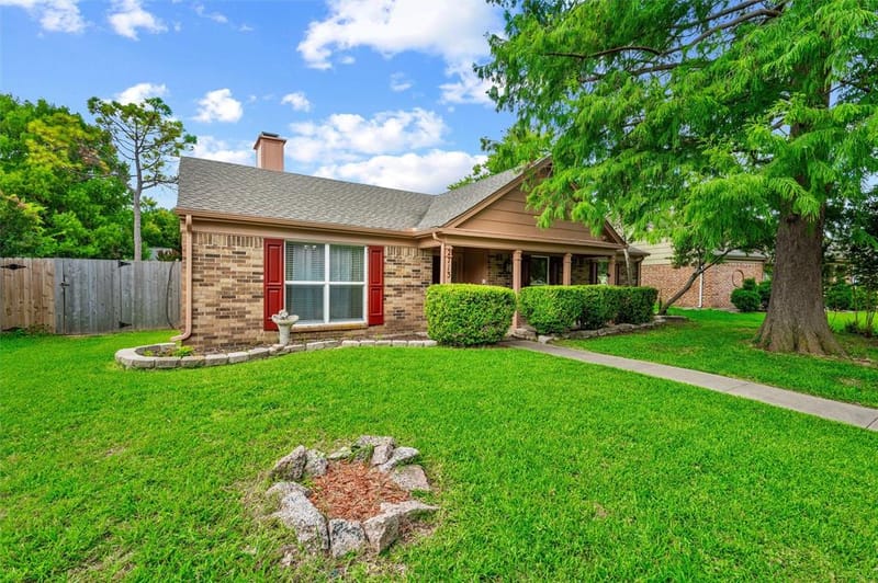 2713 Riviera Drive, Garland TX 75040 - Photo 31