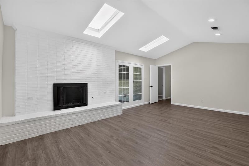 4348 Selkirk Drive W, Fort Worth TX 76109 - Photo 4