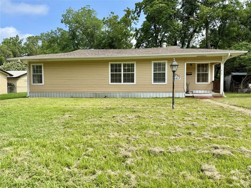 417 Putman Street, Sulphur Springs TX 75482 - Photo 9