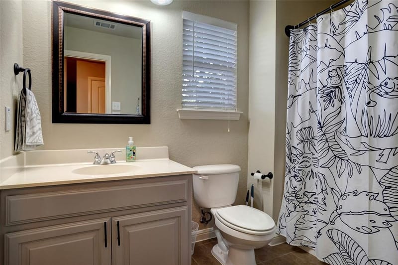 751 N Sherman Avenue, Van Alstyne TX 75495 - Photo 17