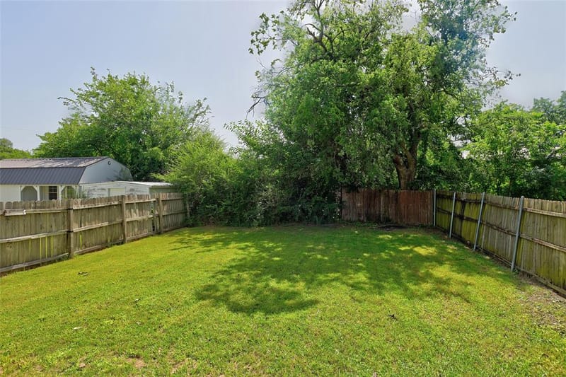 751 N Sherman Avenue, Van Alstyne TX 75495 - Photo 21