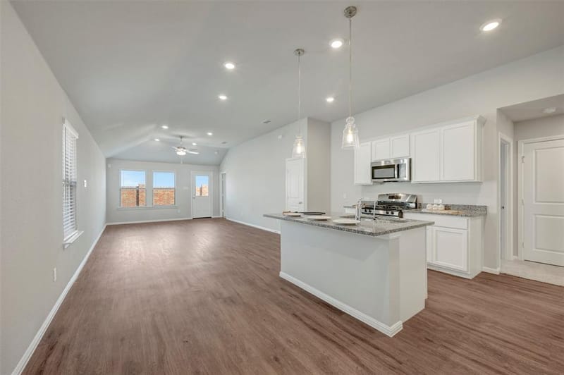 14253 Zealand Drive, Pilot Point TX 76258 - Photo 6