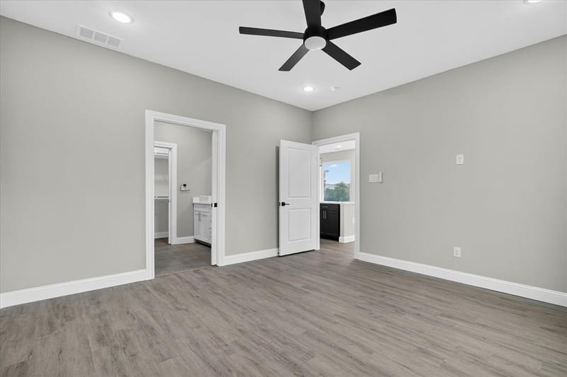 806 Premier, Grand Prairie TX 75051 - Photo 13