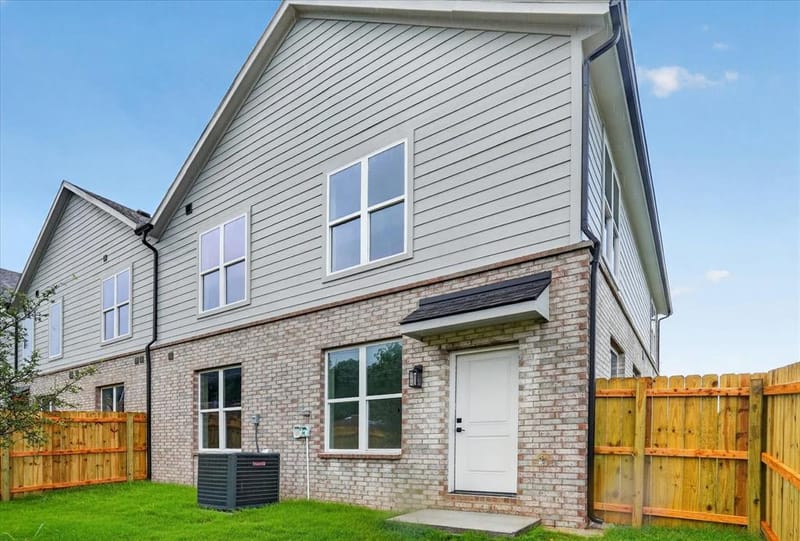 806 Premier, Grand Prairie TX 75051 - Photo 32