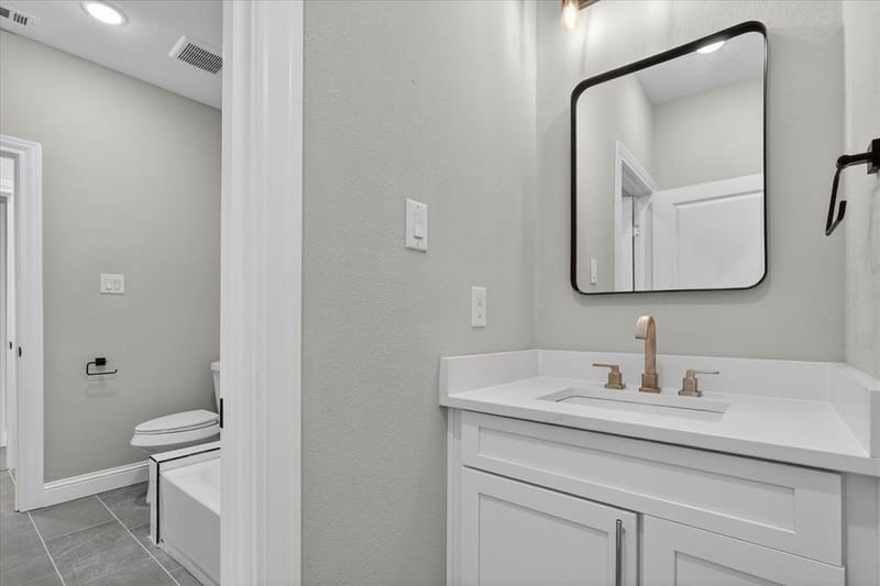 806 Premier, Grand Prairie TX 75051 - Photo 28