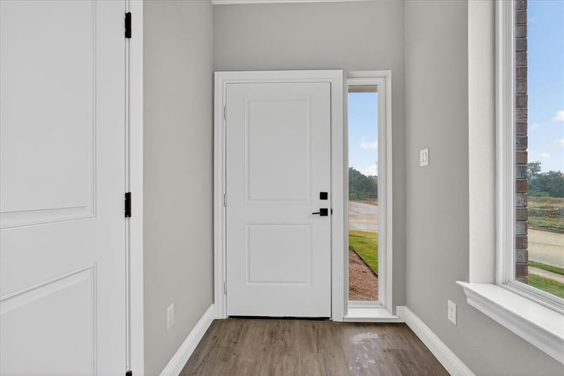 806 Premier, Grand Prairie TX 75051 - Photo 4