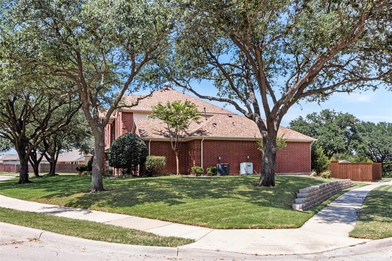 5900 Avocet Way, The Colony TX 75056 - Photo 3