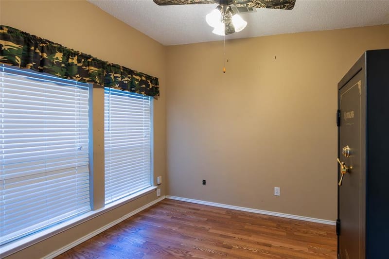 726 Spring Mills Road, Mesquite TX 75181 - Photo 21