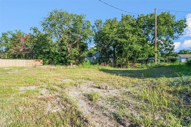 211 W Elm Street, Whitewright TX 75491 - Photo 27