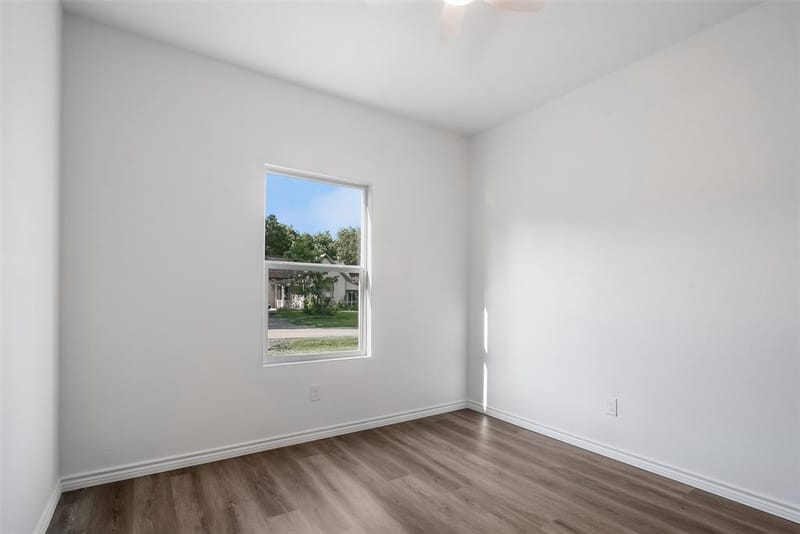 211 W Elm Street, Whitewright TX 75491 - Photo 24