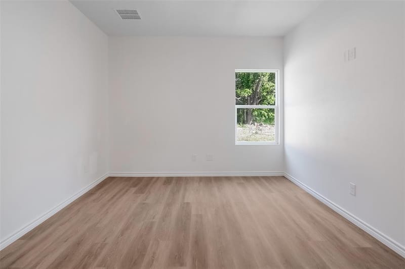 211 W Elm Street, Whitewright TX 75491 - Photo 15