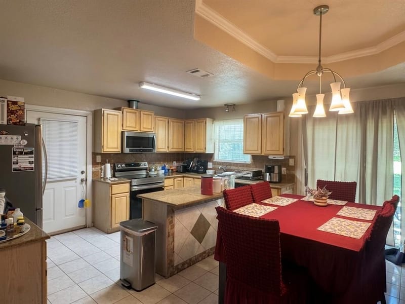 606 Iowa Street, Keene TX 76059 - Photo 3