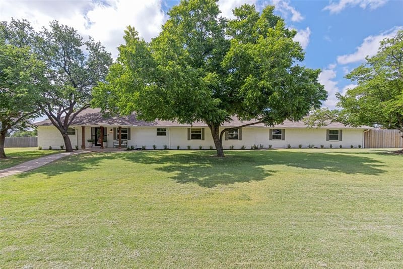 2601 Sherri Lane, Flower Mound TX 75028 - Photo 2