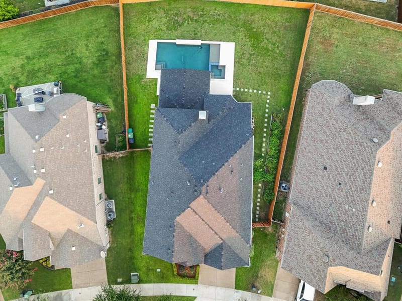817 Winehart Street, Lewisville TX 75056 - Photo 6
