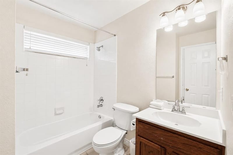 2405 Grimsby Court, Plano TX 75025 - Photo 25