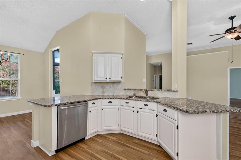 2608 Rochelle Drive, McKinney TX 75070 - Photo 11
