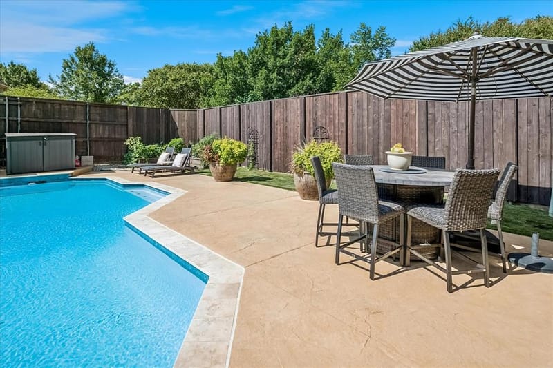 2121 Clearspring Drive S, Irving TX 75063 - Photo 32