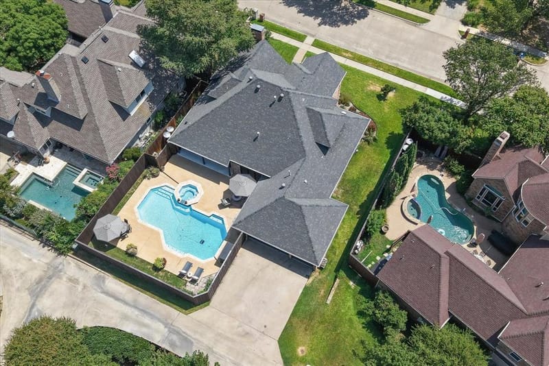 2121 Clearspring Drive S, Irving TX 75063 - Photo 38