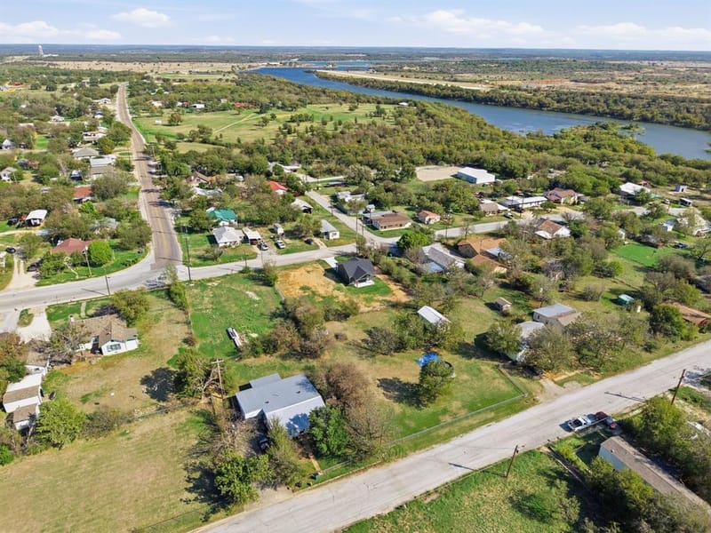 414 E Belknap Street, Jacksboro TX 76458 - Photo 29