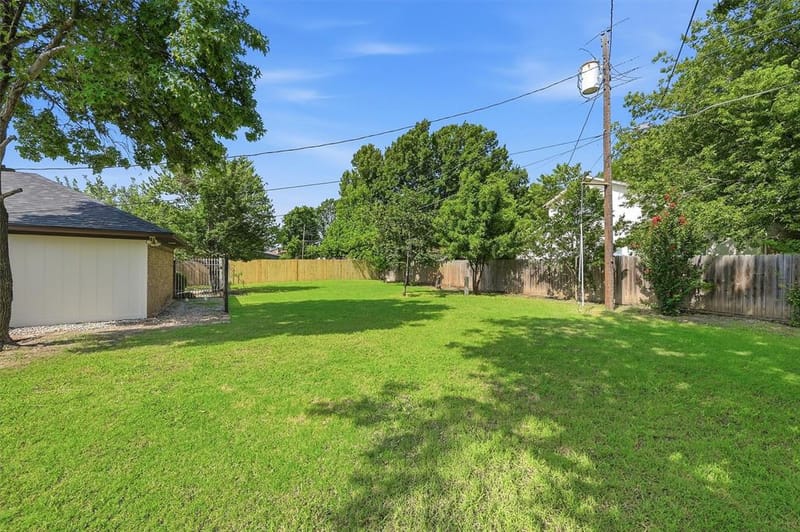 3110 Normandy Drive, Sherman TX 75090 - Photo 33