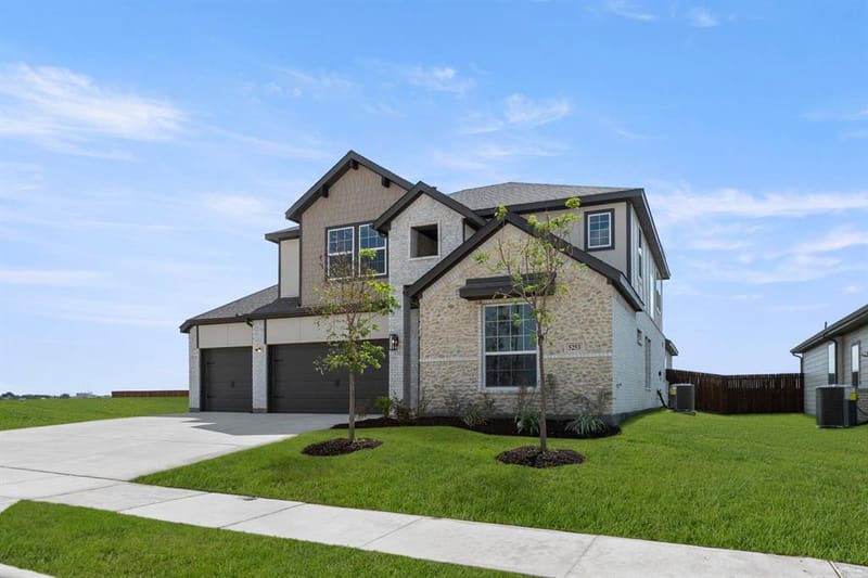 5253 Valkaria Street, Fort Worth TX 76179 - Photo 2