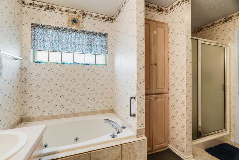 570 N Center, Blossom TX 75416 - Photo 13