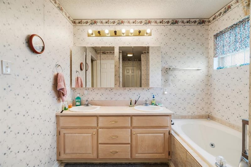 570 N Center, Blossom TX 75416 - Photo 12